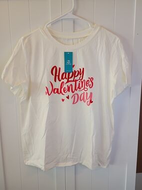 White "Happy Valentine's Day" Graphic Tee